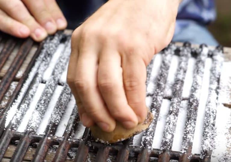 astuces de nettoyage grille de barbecue