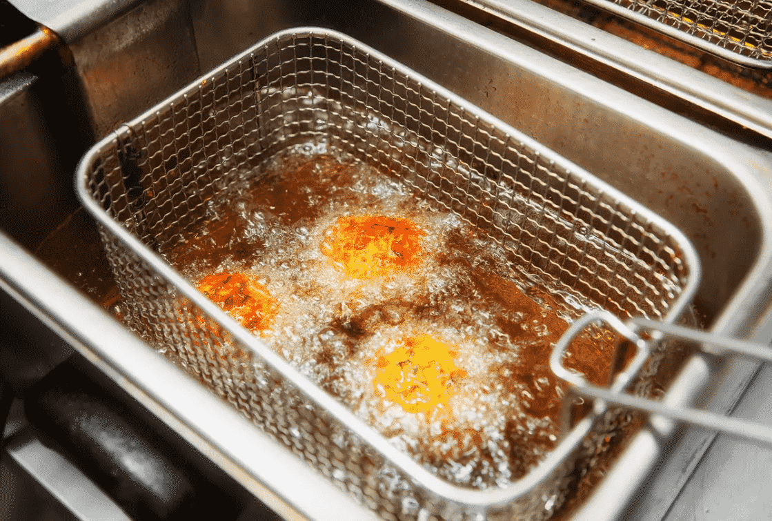 8 astuces pour nettoyer votre friteuse et la garder comme neuve