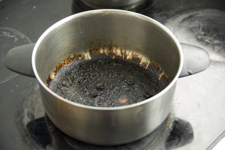 casserole brûlée nettoyage lavage