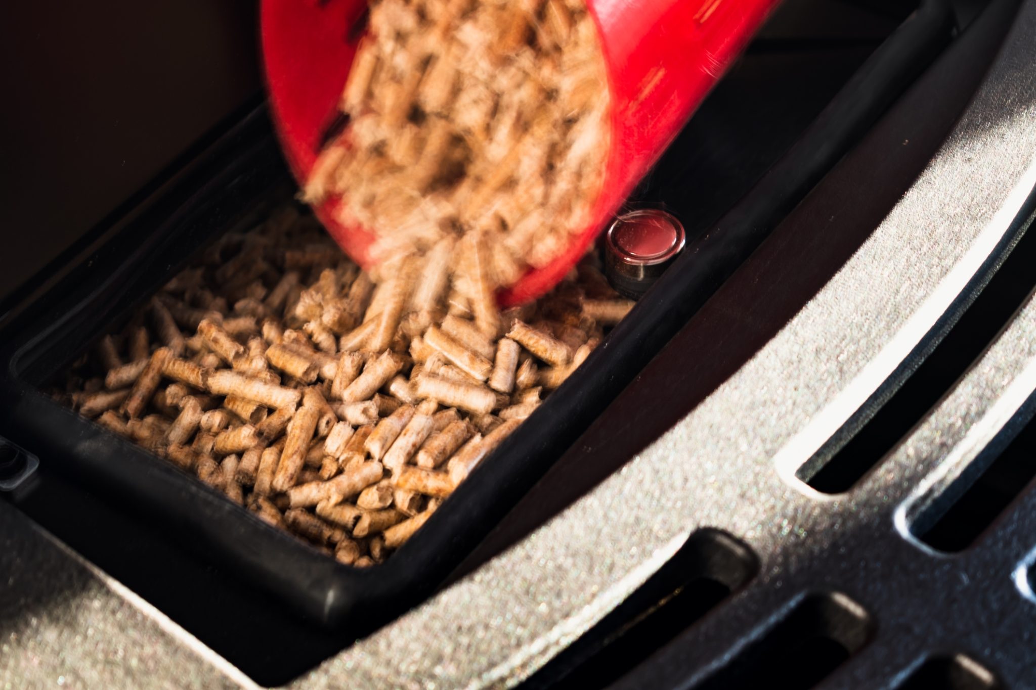 Même les poêles haut de gamme gaspillent vos pellets sans ce réglage connu des professionnels