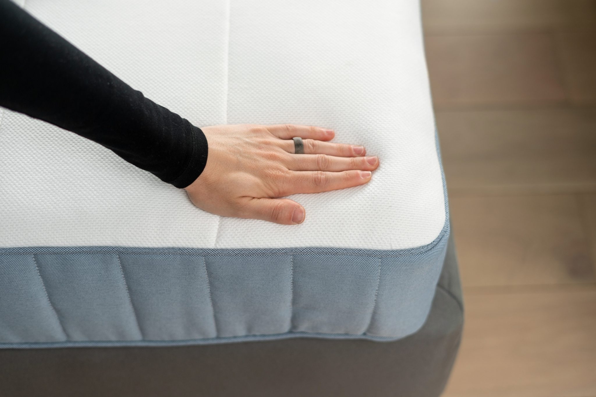 Ces détails qui ne mentent pas : décrypter les indices cachés d'un matelas épuisé